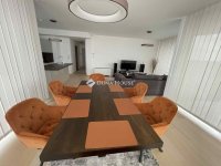 Eladó téglalakás, Szegeden 204.2 M Ft, 3 szobás