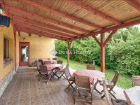 Eladó üzlethelyiség, Pátyon 585 M Ft / költözzbe.hu