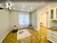 Eladó téglalakás, VI. kerületben 104.9 M Ft, 3 szobás