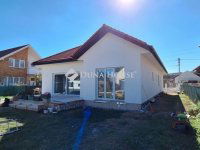 Eladó családi ház, Budakalászon 219 M Ft, 4 szobás