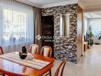 Eladó családi ház, Leányfaluban 179.9 M Ft, 5 szobás