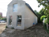 Eladó ikerház, Szegeden 99 M Ft, 3 szobás / költözzbe.hu