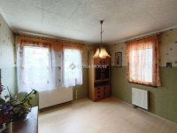 Eladó családi ház, Szigetszentmiklóson 89.4 M Ft, 5 szobás