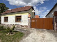 Eladó családi ház, Fertőhomokon 84.99 M Ft, 6 szobás