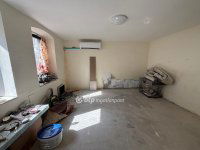 Eladó családi ház, Pápán 20.9 M Ft, 3 szobás