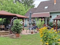 Eladó családi ház, Gárdonyban 149.9 M Ft, 5 szobás