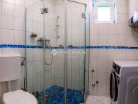 Eladó családi ház, Etyeken 220 M Ft, 4 szobás