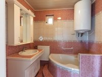 Eladó családi ház, Pilisszentkereszten 90 M Ft, 3 szobás