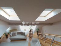 Eladó téglalakás, Mohácson 78.499 M Ft, 5 szobás