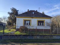 Eladó családi ház