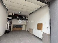 Eladó családi ház, Vecsésen 147 M Ft, 4 szobás