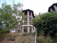 Eladó családi ház, Komlón 80 M Ft, 6 szobás