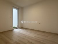 Eladó téglalakás, Szombathelyen 72.5 M Ft, 1+2 szobás