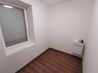 Eladó üzlethelyiség