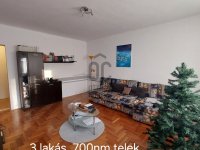 Eladó családi ház, Pécsett 62.5 M Ft, 9 szobás