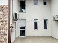 Eladó téglalakás, IV. kerületben 220 M Ft, 5 szobás