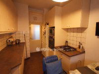 Eladó téglalakás, Cegléden 52 M Ft, 2+1 szobás