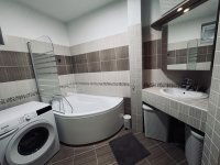 Eladó téglalakás, Pécsett 68.9 M Ft, 2 szobás