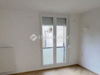 Kiadó panellakás, albérlet, Pécsett 210 E Ft / hó, 2 szobás