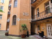 Eladó téglalakás, VI. kerületben 95.9 M Ft, 3 szobás