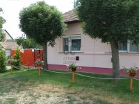 Eladó családi ház, Kunmadarason 21.1 M Ft, 2 szobás