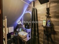 Eladó családi ház, Vecsésen 95 M Ft, 4 szobás