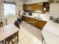 Eladó téglalakás, Kecskeméten 99 M Ft, 5 szobás