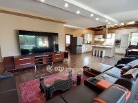 Eladó családi ház, Vecsésen 299 M Ft, 3+1 szobás