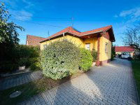 Eladó családi ház