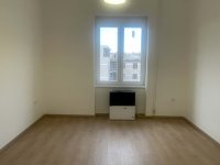 Eladó téglalakás, Debrecenben 57.9 M Ft, 2 szobás