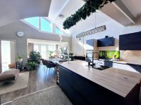 Eladó családi ház, Szadán 265 M Ft, 6 szobás