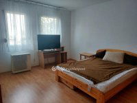 Eladó téglalakás, Gödöllőn 74 M Ft, 2 szobás