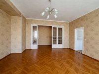 Eladó téglalakás, Székesfehérvárott, Várkörút úton 79 M Ft