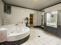 Eladó családi ház, Tolnán 89.9 M Ft, 6+2 szobás