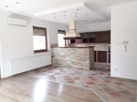 Eladó családi ház, Vecsésen 139.9 M Ft, 4+1 szobás