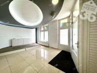 Eladó üzlethelyiség