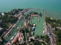 Eladó téglalakás, Siófokon 79.9 M Ft, 4 szobás