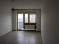 Eladó panellakás, Dunaújvárosban 34.9 M Ft, 2 szobás