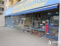 Eladó üzlethelyiség