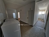 Eladó családi ház, Pápán 249 M Ft, 9+11 szobás
