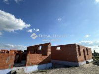 Eladó ikerház, Délegyházán 89.5 M Ft, 4 szobás