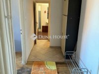 Eladó téglalakás, Pécsett 48 M Ft, 2 szobás