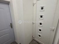 Eladó téglalakás, VII. kerületben 38 M Ft, 1 szobás