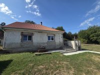 Eladó családi ház, Holládon 30.855 M Ft, 3 szobás