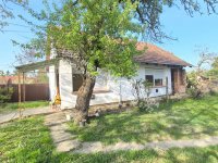 Eladó családi ház, Békésen 17.9 M Ft, 1 szobás