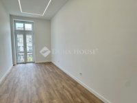 Eladó téglalakás, V. kerületben 181 M Ft, 4 szobás