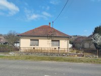 Eladó családi ház, Kőröshegyen 88 M Ft, 4 szobás