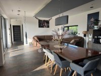 Eladó családi ház, Pécsett 149 M Ft, 4 szobás