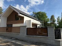 Eladó ikerház, Gödöllőn 150 M Ft, 5 szobás