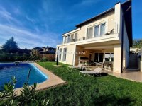 Eladó családi ház, Szadán 265 M Ft, 6 szobás